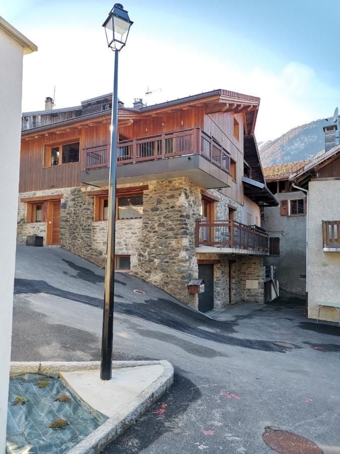 Maison De Village Au Pied Des 3 Vallees Villarlurin Exterior foto