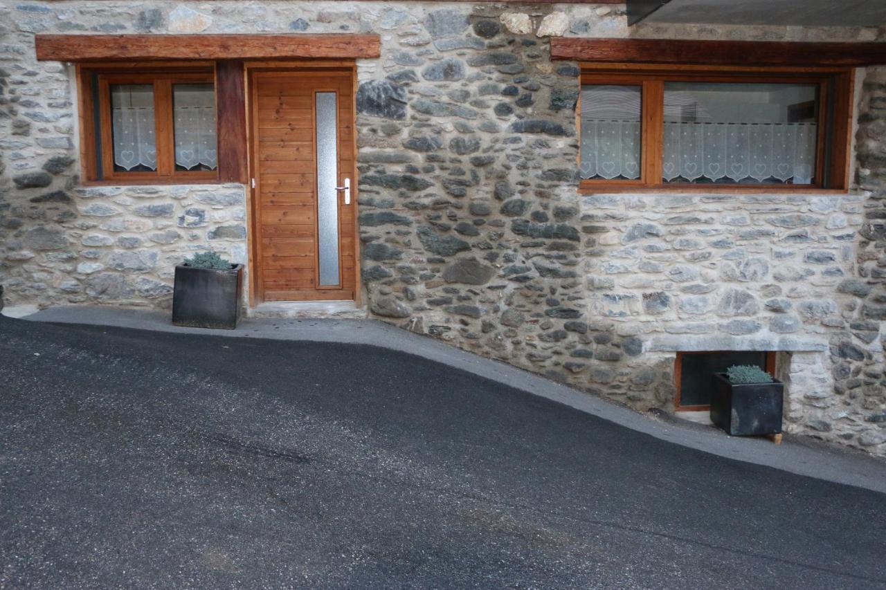 Maison De Village Au Pied Des 3 Vallees Villarlurin Exterior foto