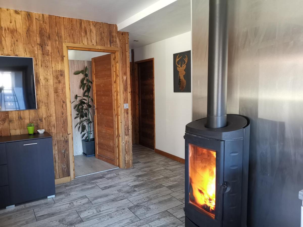 Maison De Village Au Pied Des 3 Vallees Villarlurin Exterior foto