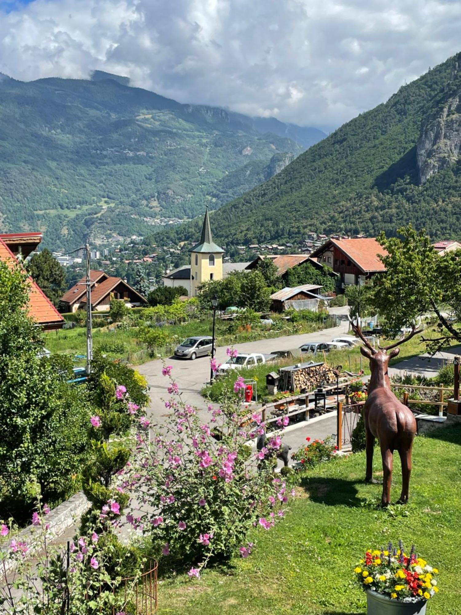 Maison De Village Au Pied Des 3 Vallees Villarlurin Exterior foto